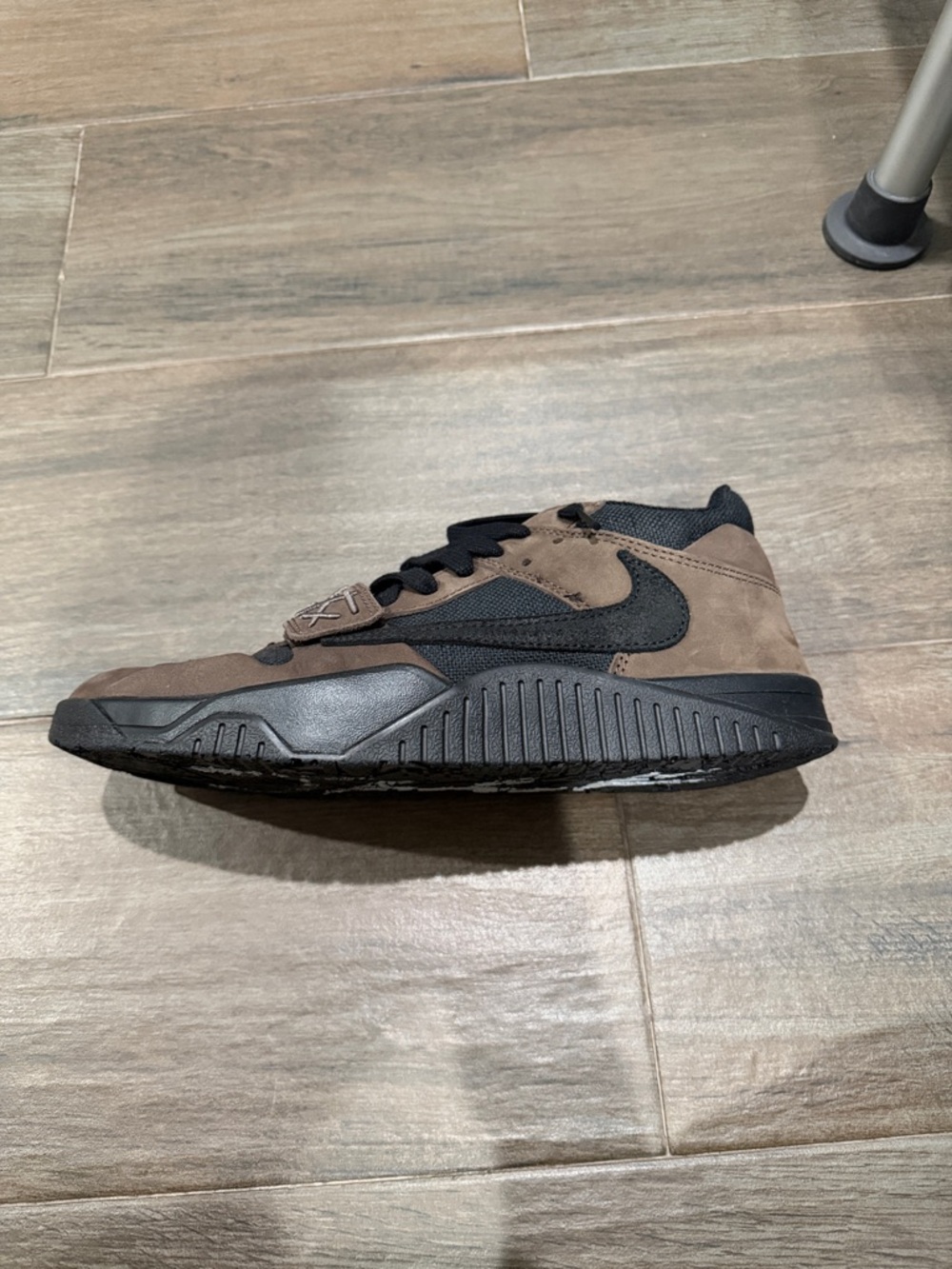 Nike Men’s Brown and Black Low-Top Trainer Travis Scott size 10